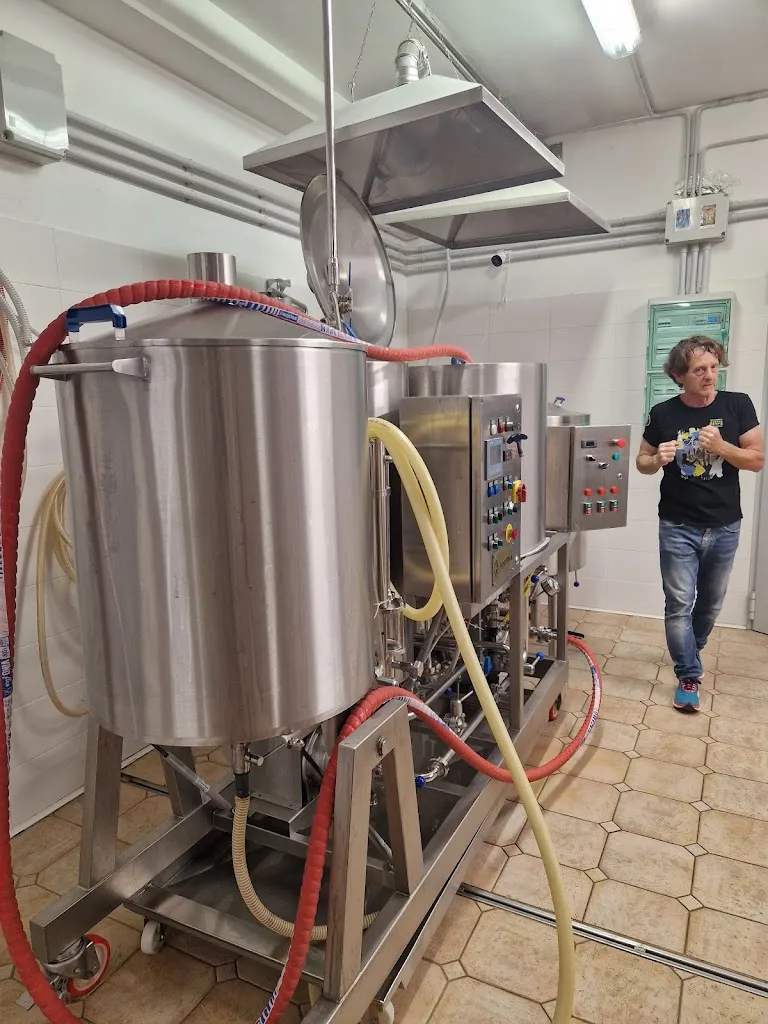 Flavio Gramegna_CENTOLITRI_Baschi_review