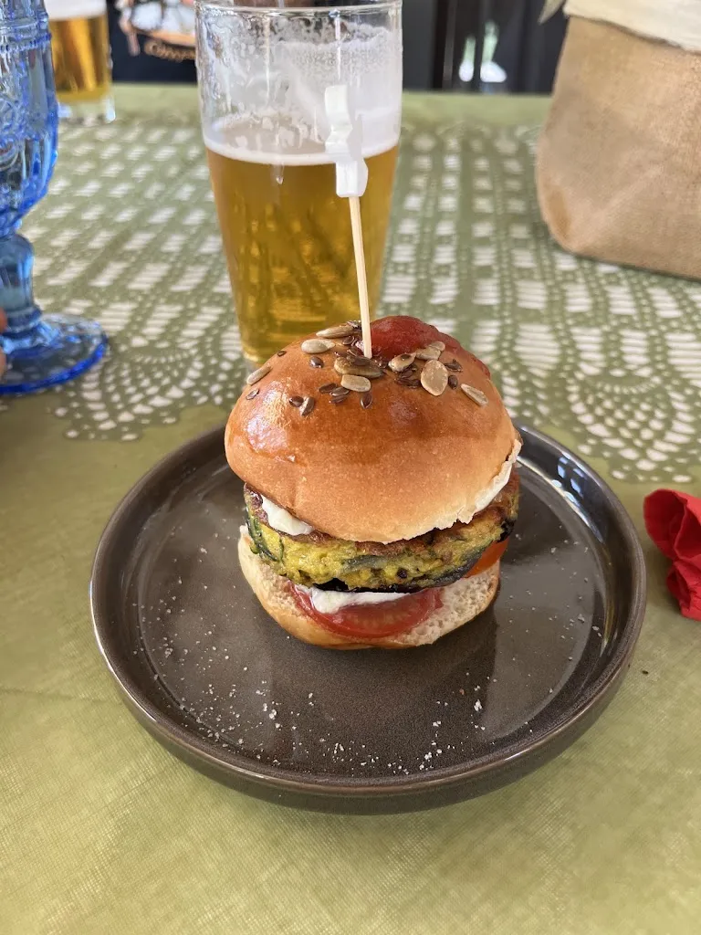 Michele Capasso_CENTOLITRI_Baschi_review