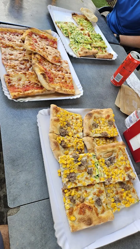 LA nostra terra- Pizzeria Panetteria_Baschi_slider_image_2