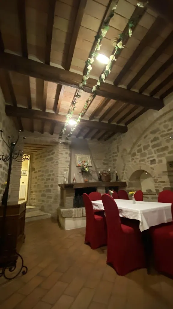 Maria De Camillis_Taverna del Giullare Restaurant_Bettona_review