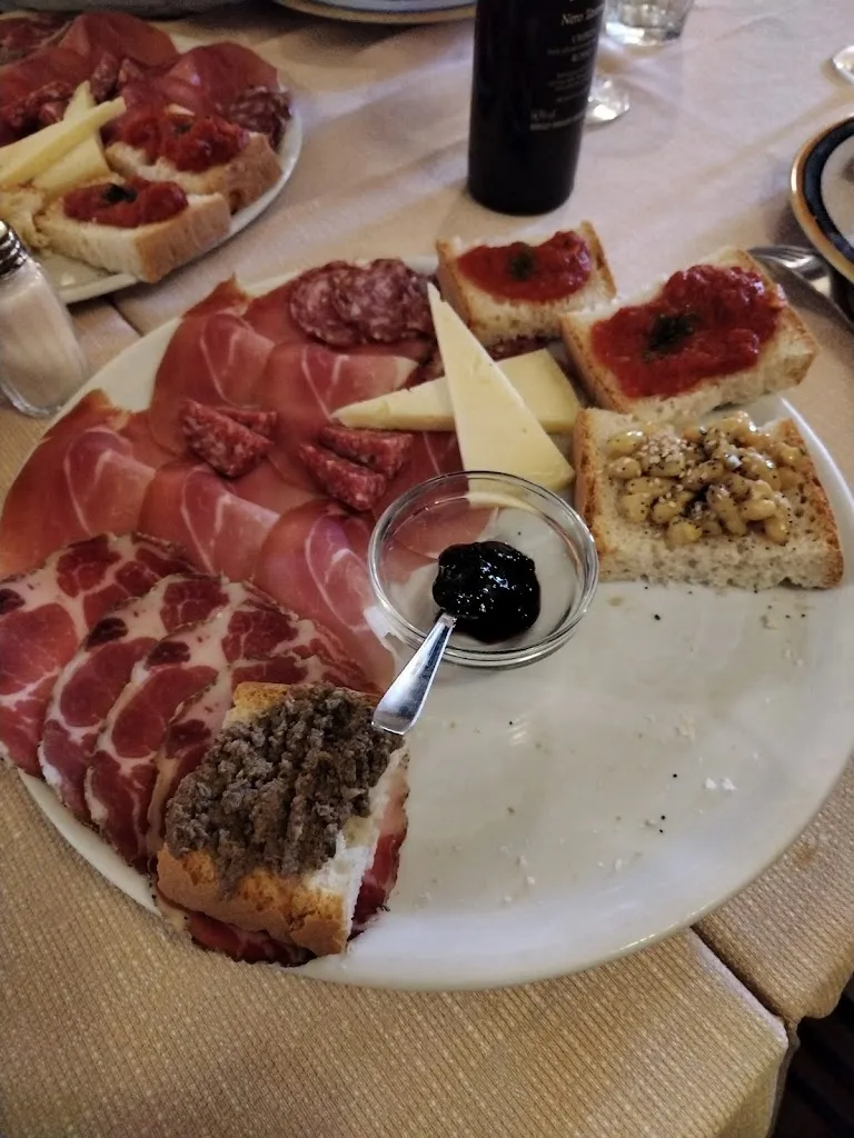 Taverna del Giullare Restaurant_Bettona_slider_image_2