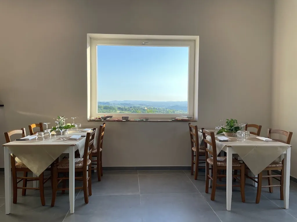 Ristorante Tenuta San Savino delle Rocchette restaurant in Calvi dell'Umbria