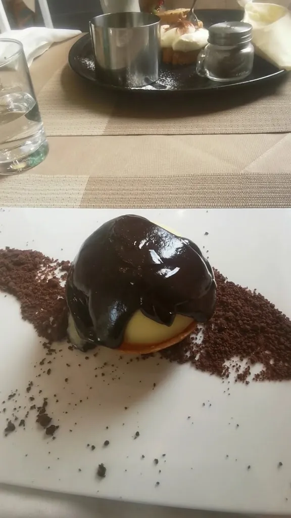 Ristorante Tenuta San Savino delle Rocchette_Calvi dell'Umbria_slider_image_2