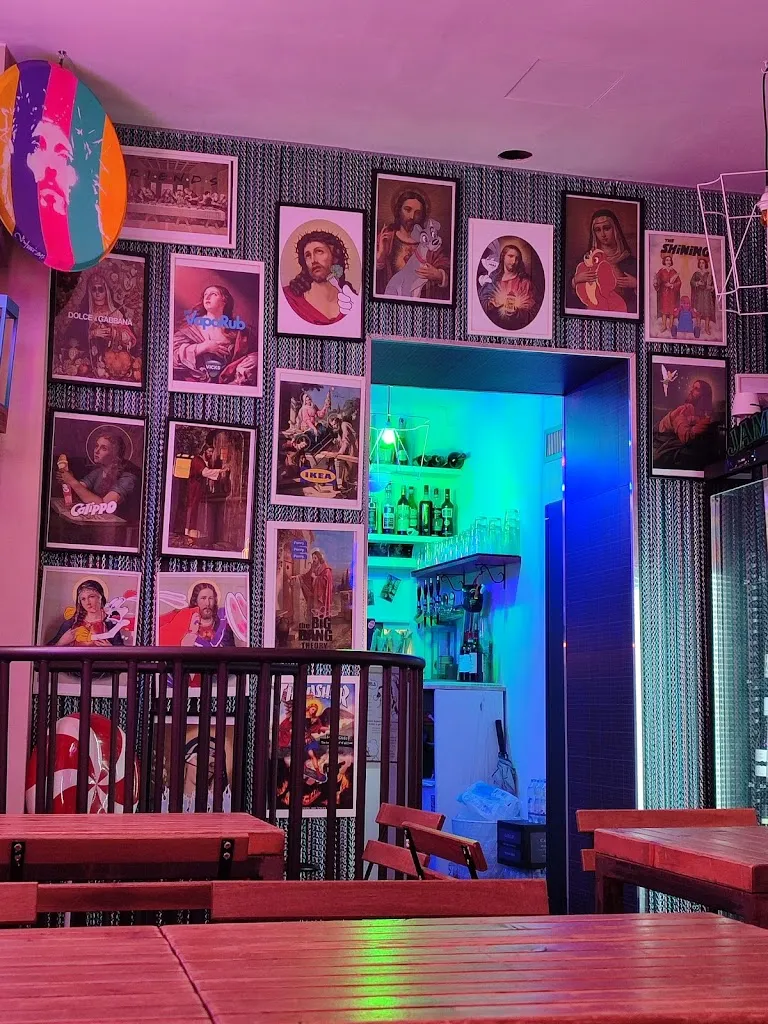 Silvia Q_Hoppipolla_Bastia umbra_review