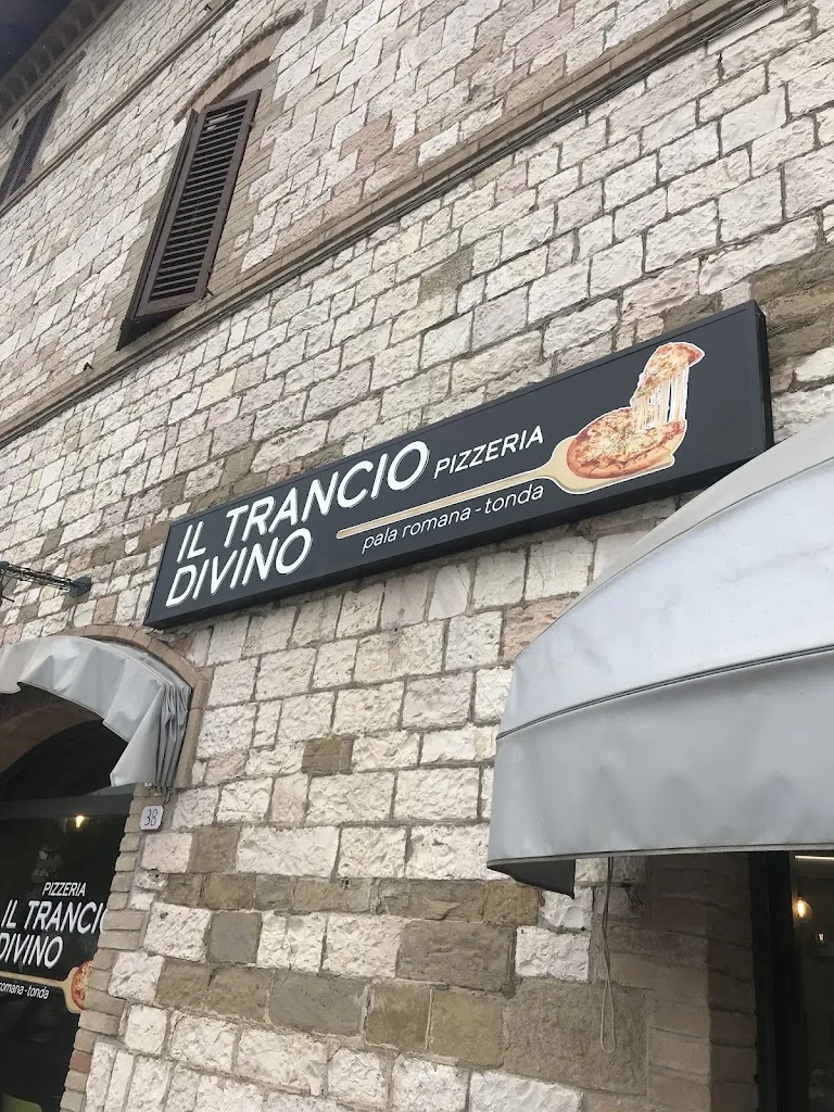 Danielle Marotta Couch_IL TRANCIO DIVINO_Bastia umbra_review