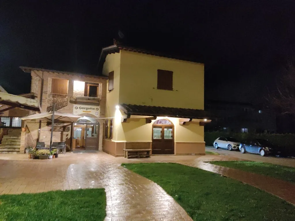 Gargotta_Bastia umbra_slider_image_3