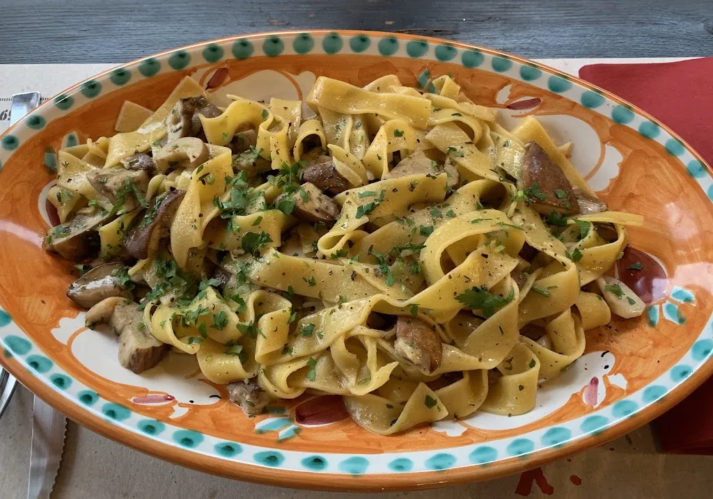 Milena Bertagnin_Antiche Sere_Bevagna_review