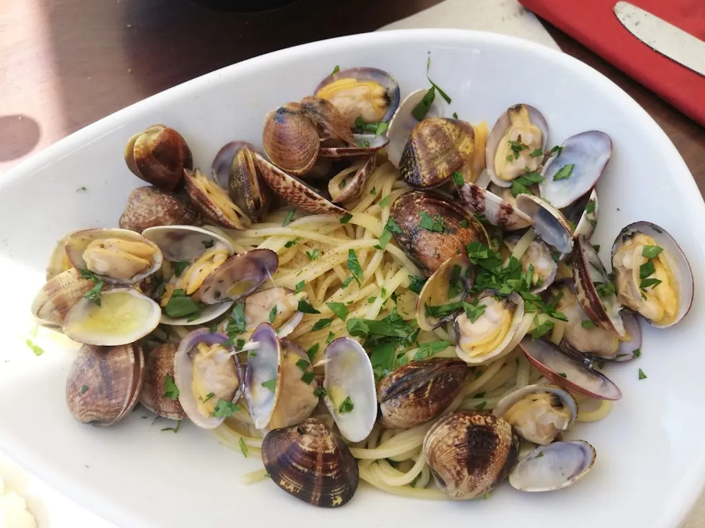 monica digeronimo3s_L'Angoletto di Porta Guelfa_Bevagna_review