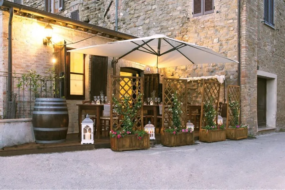 L'Angoletto di Porta Guelfa restaurant in Bevagna