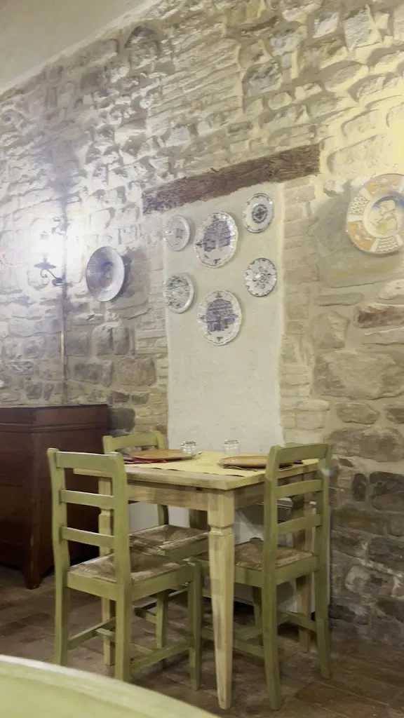 Il Grottino_Bevagna_slider_image_2