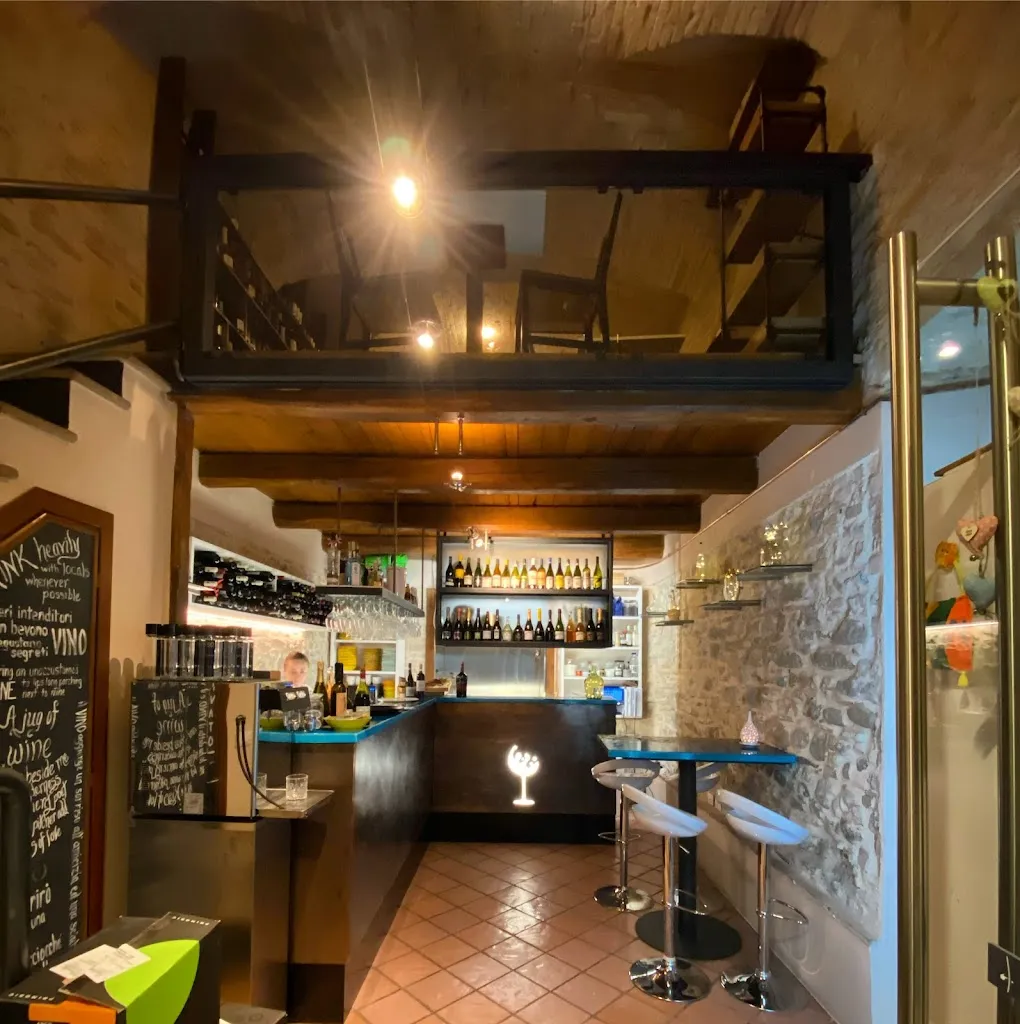 Le Barbatelle Wine Bar: Enoteca e Osteria restaurant in Bevagna