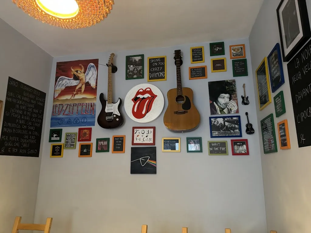 Mark McLaughlan_Floyd_Bevagna_review