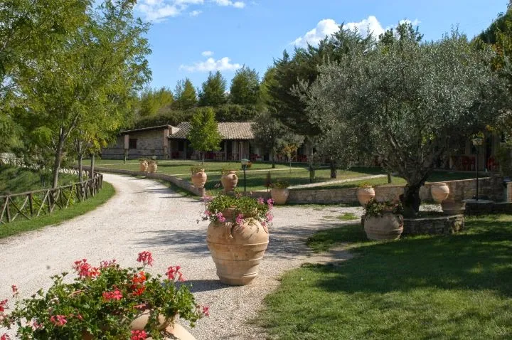 Agriturismo Il Poggio Dei Pettirossi restaurant in Bevagna