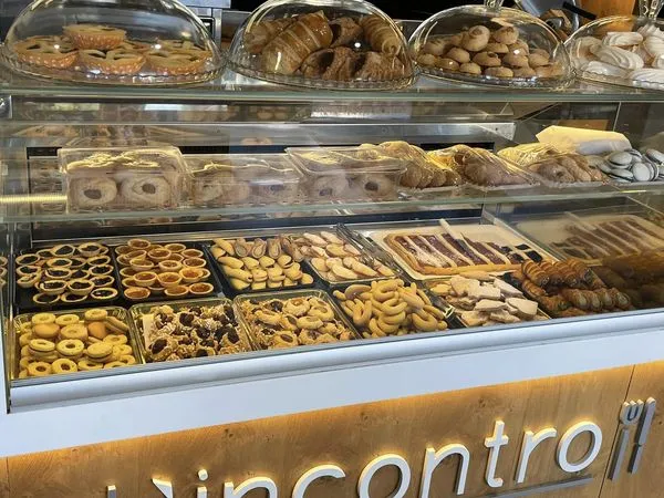 Bar Gelateria Pizzeria L'Incontro Di Lorusso Vincenzo E Giovanni_Castel Ritaldi_slider_image_1