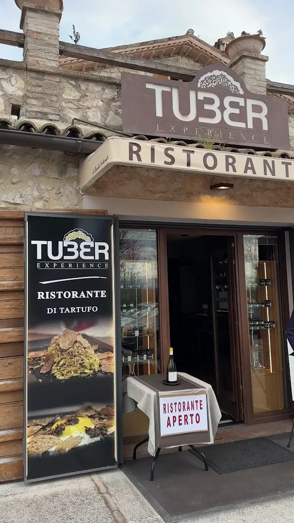 Pauline Yoong_Tuber Experience_Campello sul Clitunno_review