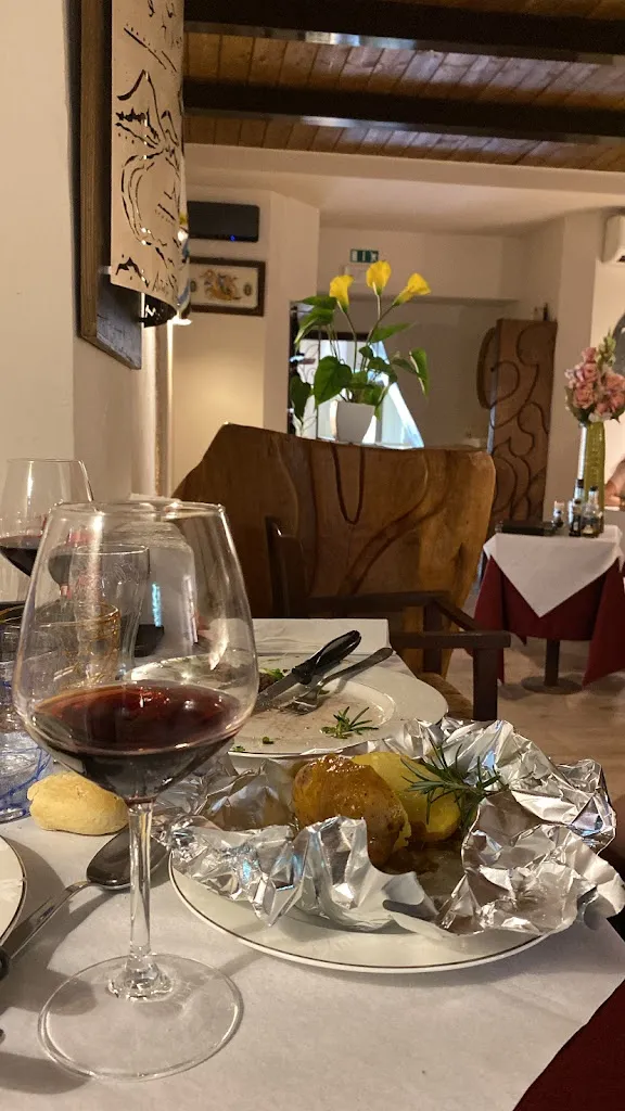 Il Gallo D'Oro Ristoro Medievale_Campello sul Clitunno_slider_image_3