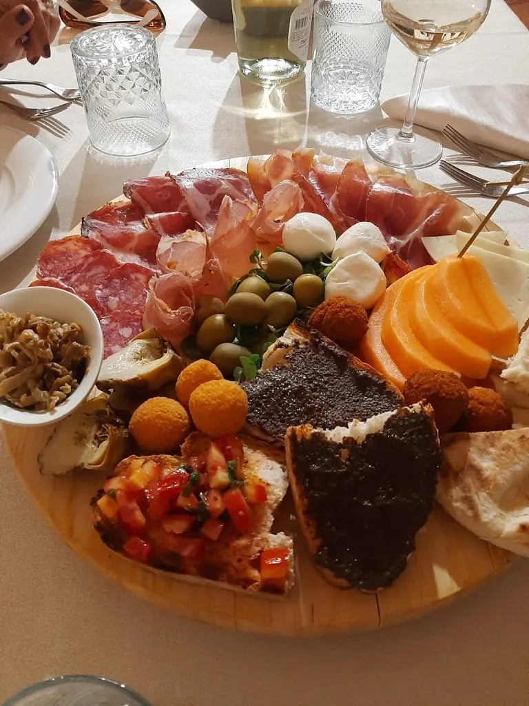 Laura Guiggiani_Hosteria Flamingo_Campello sul Clitunno_recensione