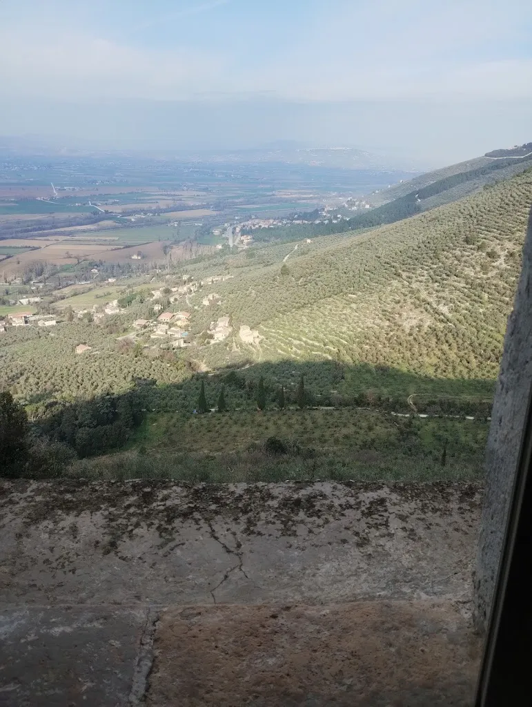 Michele Brigiari_Il Castello di Campello_Campello sul Clitunno_review