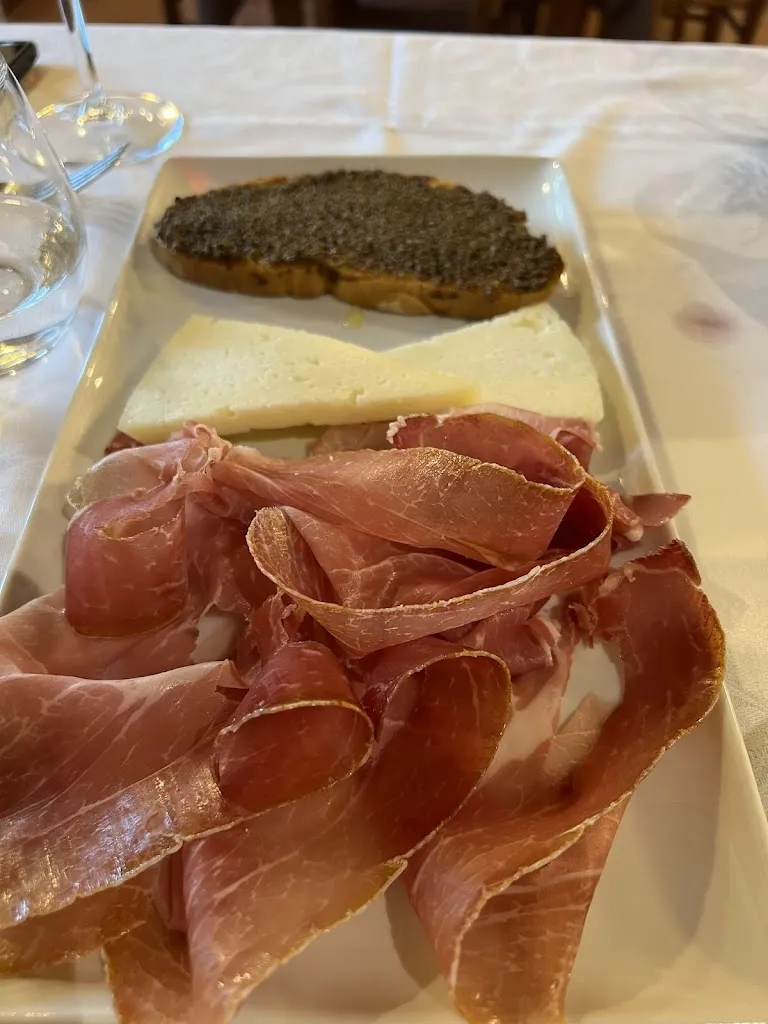 Regan McDonald_Restaurant Hotel Fontanelle_Campello sul Clitunno_recensione