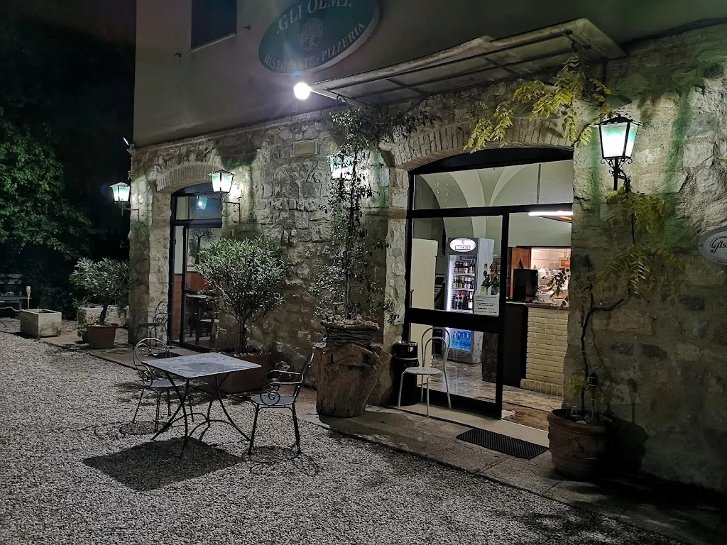 Sandro Menghini_Ristorante Pizzeria GLI OLMI2_Campello sul Clitunno_review