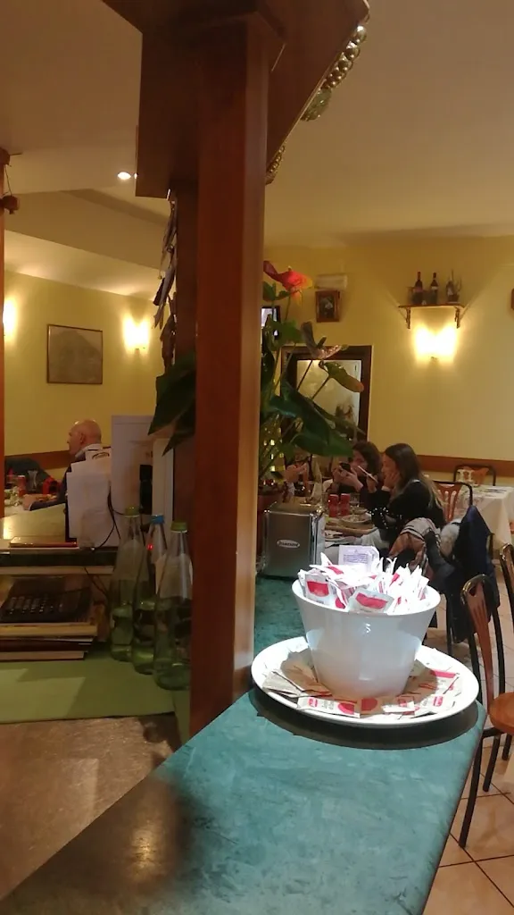 Homa Javidi_Ristorante Tipico_Cascia_review