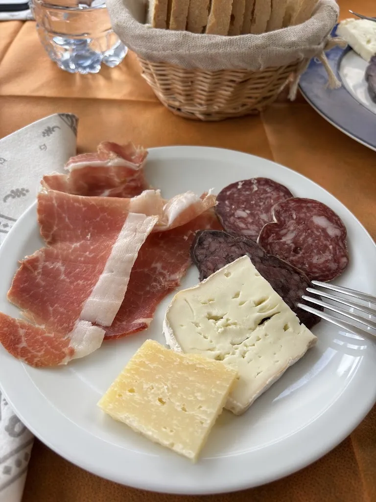 Osteria Al Casale_Cascia_slider_image_3