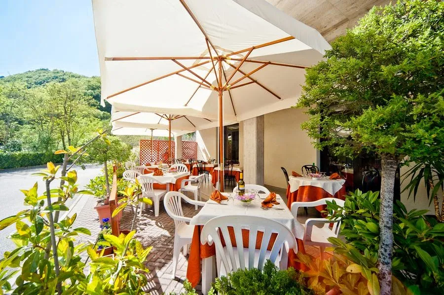 Hotel Ristorante Scoglio Rosa_Cascia_slider_image_3