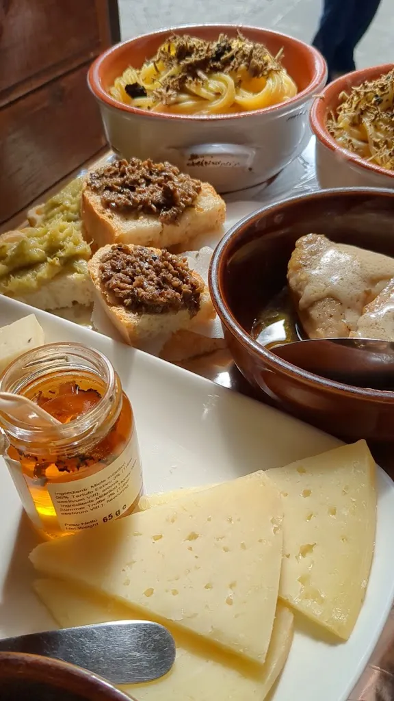 Locanda del Tartufo_Cipolleto_slider_image_2