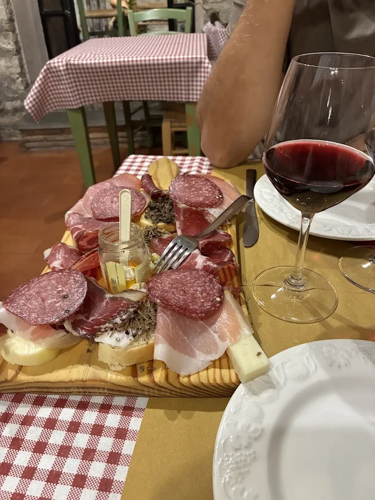 Locanda del Tartufo_Cipolleto_slider_image_3