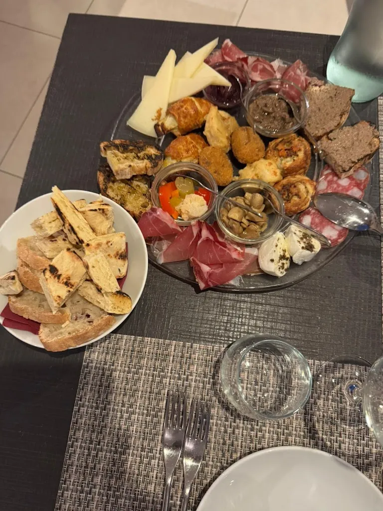 L'Utopia Brunch Restaurant_Chiugiana-La Commenda_slider_image_3