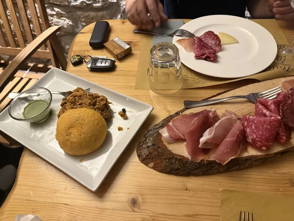 LA CASCINA OSTERIA & PIZZA_Chiugiana-La Commenda_slider_image_3