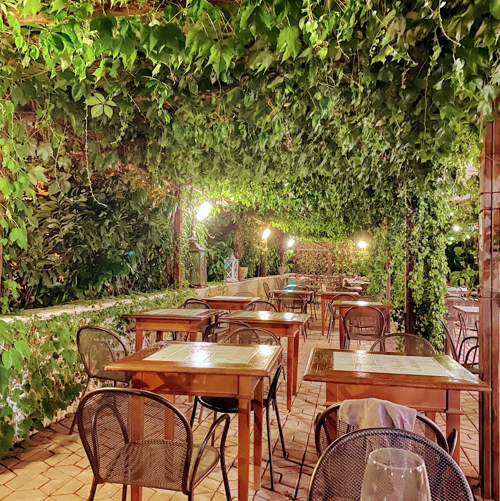 Ristorante La Smorfia_Chiugiana-La Commenda_slider_image_1