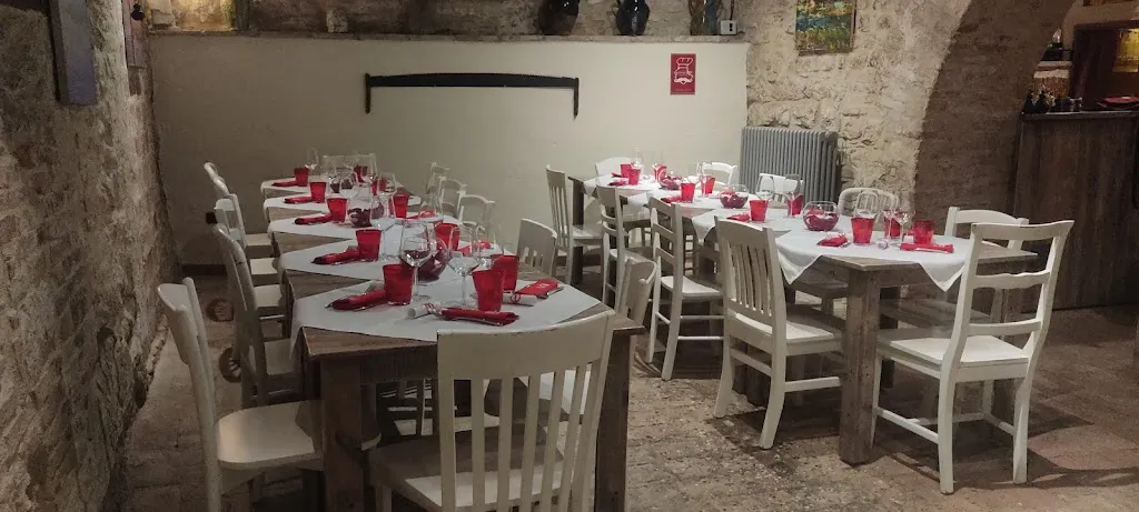 Umbria D.O.C. Ristorante_Chiugiana-La Commenda_slider_image_1