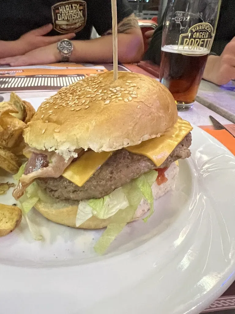 Jonathan La Porta_50's ristoburger_Chiugiana-La Commenda_review