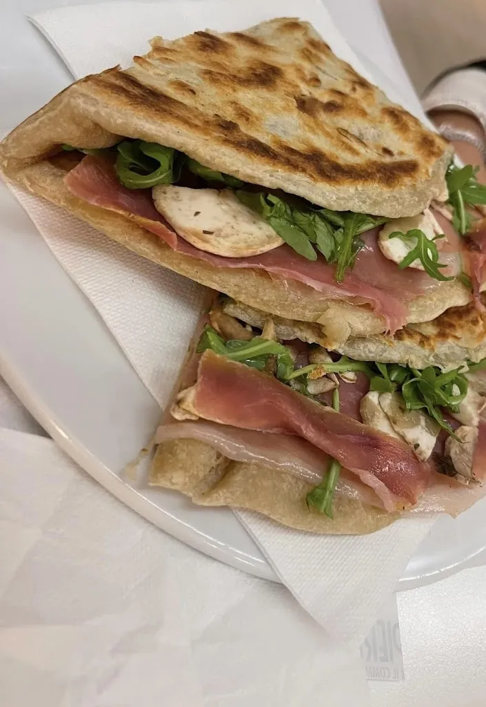 Piadina 4You_Chiugiana-La Commenda_slider_image_3