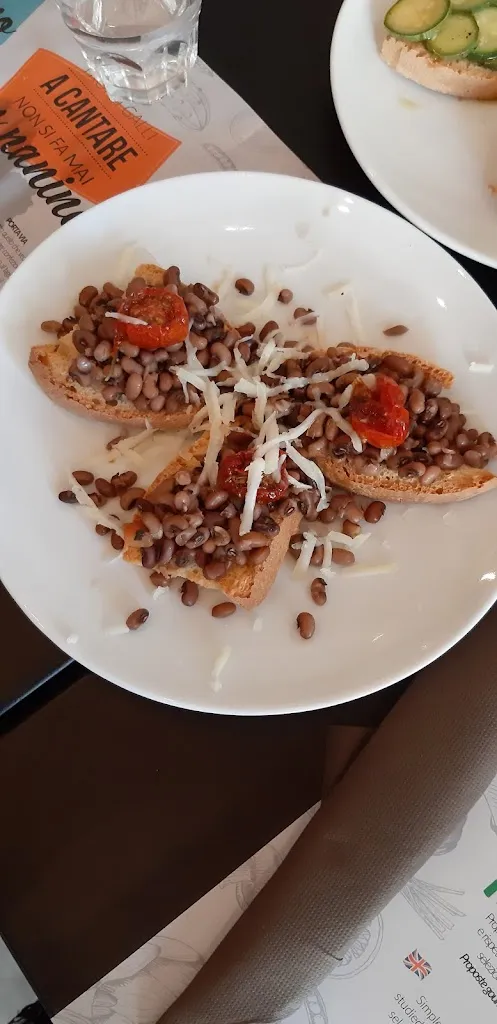 Giulia Mezzogori_Il Cantinone Trasimeno_Castiglione del Lago_review