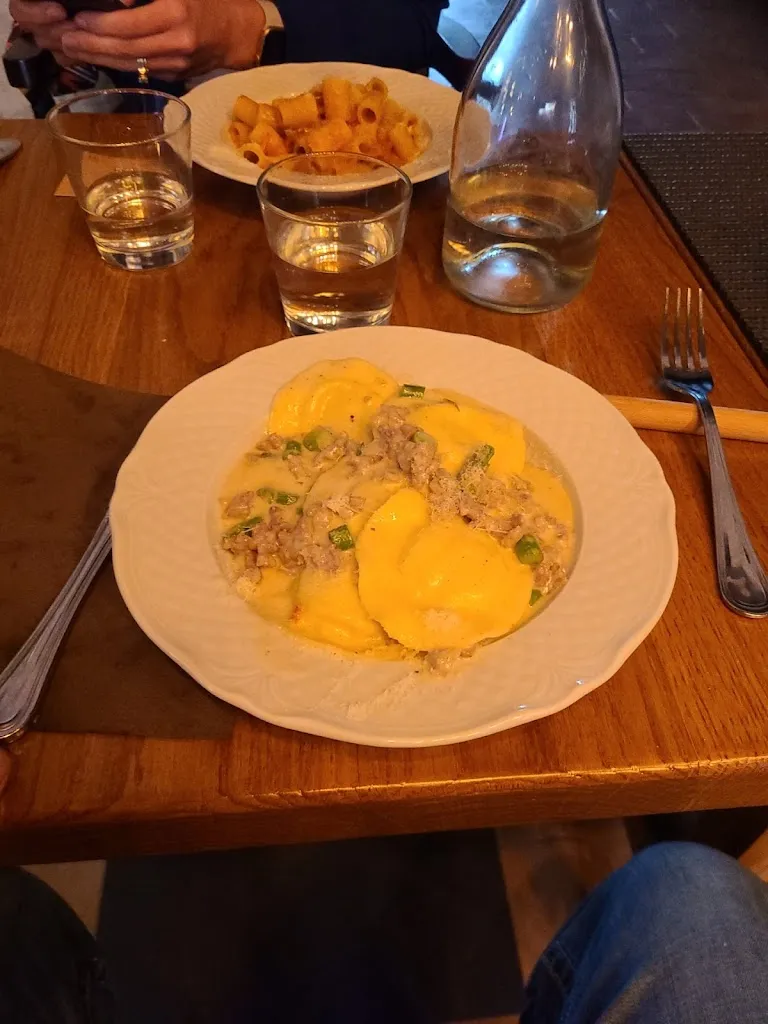 John Morris_Dr.Jekyll & Mr.Hyde - Bistrot And Speakeasy_Castiglione del Lago_review