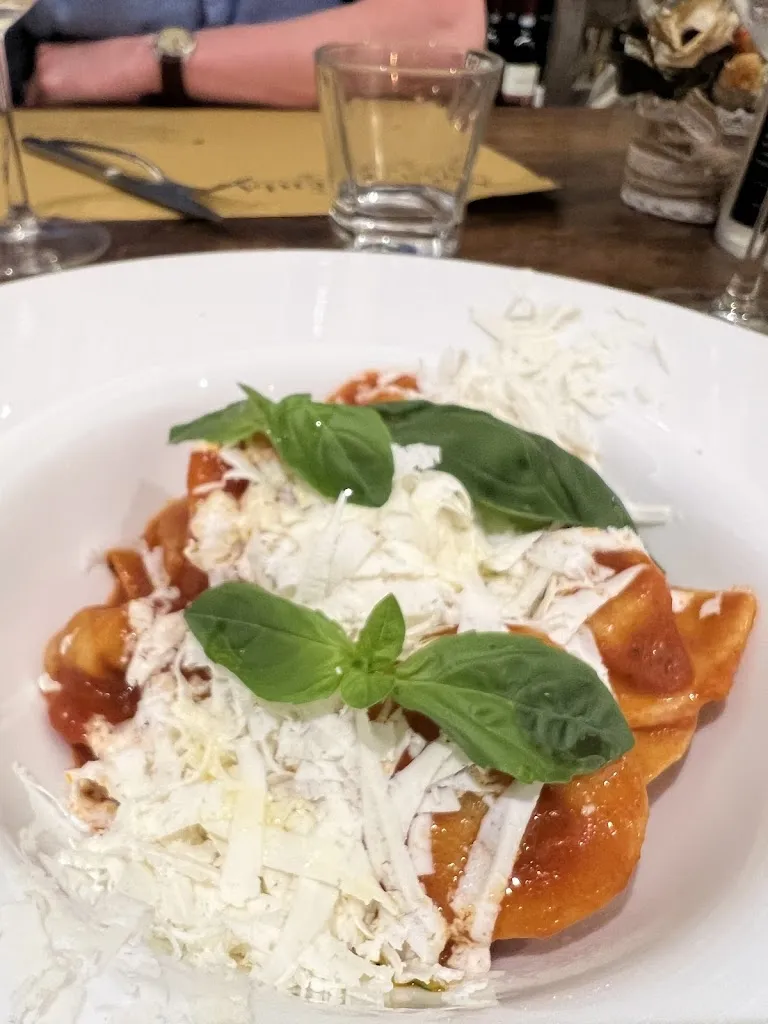 Ro Hoey_Alla Vineria Formaggeria Ristorante Bistrot_Città di Castello_review