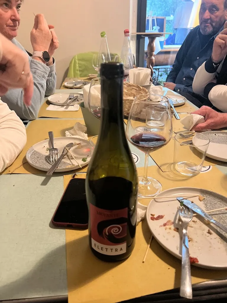 Angelo Zanata_Angolo 41_Città di Castello_review