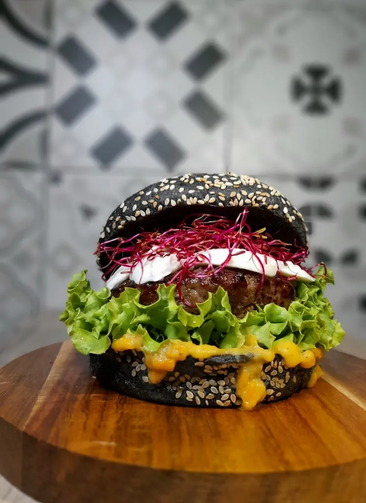 Menu_LEOBURGER_Città di Castello_immagine_6