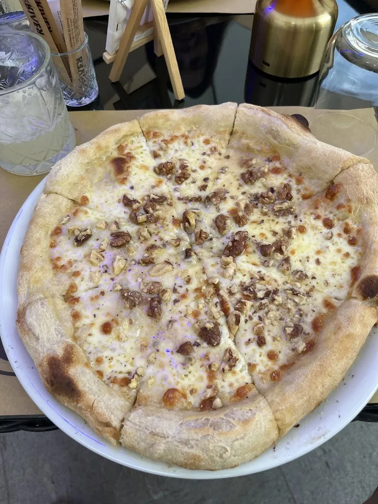 Wim te Riet_Ristorante - Pizzeria Angolo Traniello_Città di Castello_review