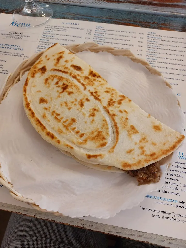 Tom V_Piadineria Vecchia Rimini -Taberna Sangiovese_Città di Castello_review