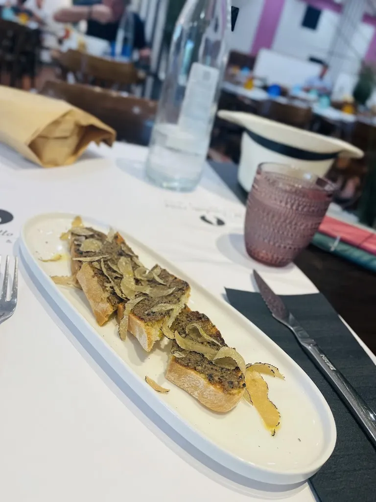 Luca Ciminelli_Ristorante Il Fiaschetto1984 - Pizza Grill & Wine_Collepepe_review