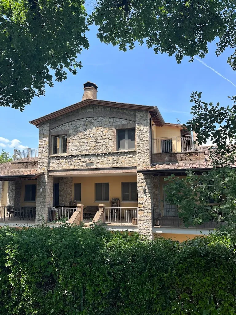 Residenze l'Alberata restaurant in Collepepe