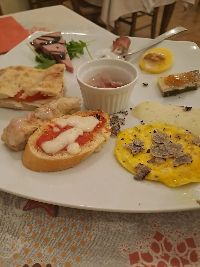 Menu_Ristorante Pizzeria La Locanda d'Avelle_Costacciaro_image_7