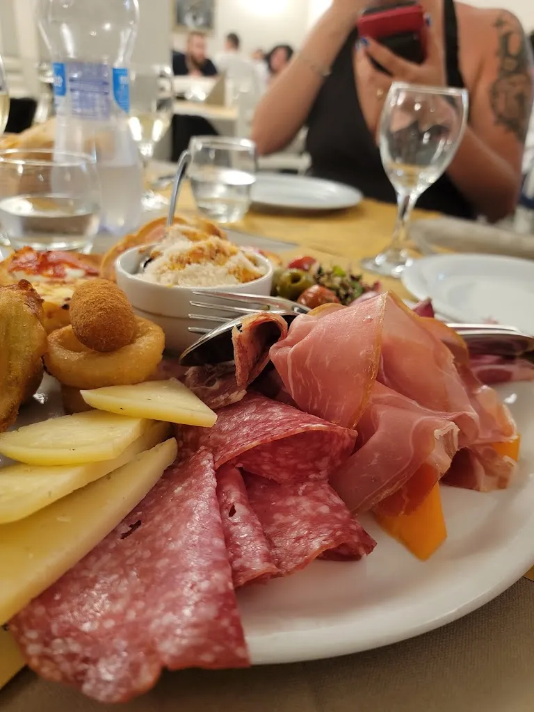 Irene J._I Due Tigli_Costacciaro_recensione