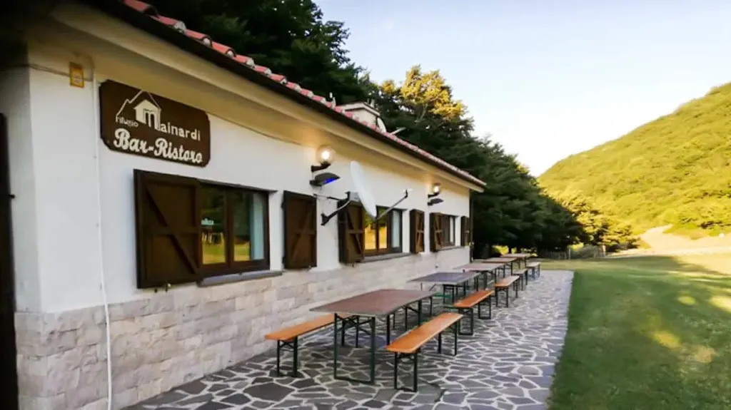 Rifugio Mainardi restaurant in Costacciaro
