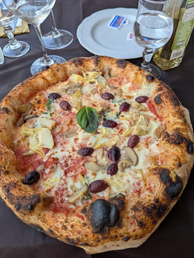 Franziska Schell_Pizzeria Vecchia Napoli Fabro_Fabro_review