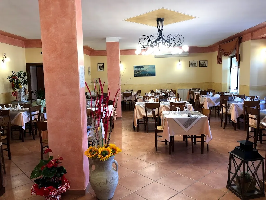 Pizzeria Vecchia Napoli Fabro restaurant in Fabro