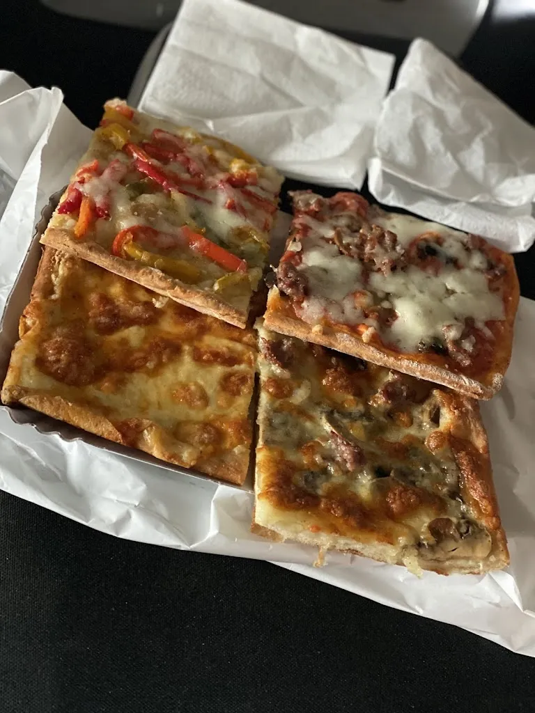 Sorin Grigore_Mondo Pizza_Fabro_review